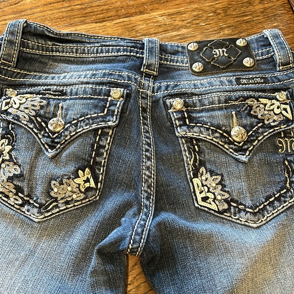 😍👖HP👖😍Miss Me Signature Bootcut Jeans - Picture 5 of 8